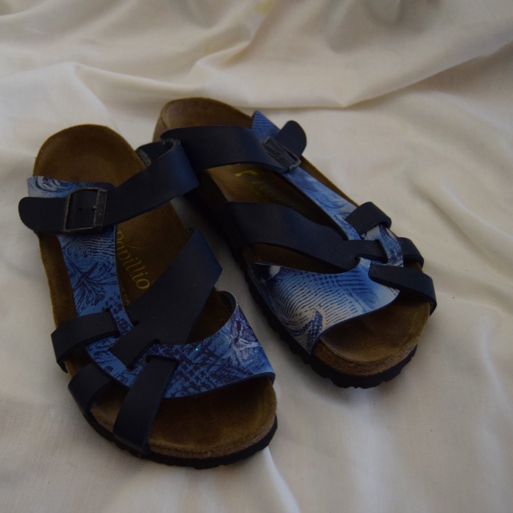 Birkenstock Fun Blue Strap *Right shoe has lift